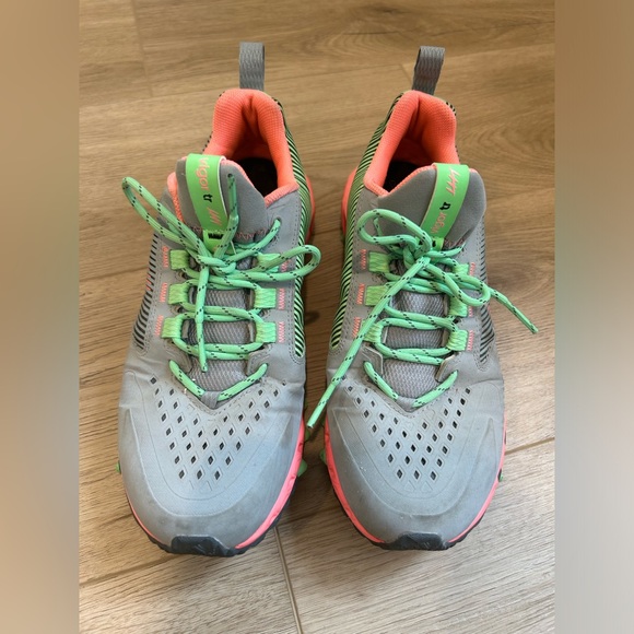 Adidas Womens Vigor 5 TR D68955 Gray Running Shoes Sneakers Size 8.5 - Picture 3 of 10